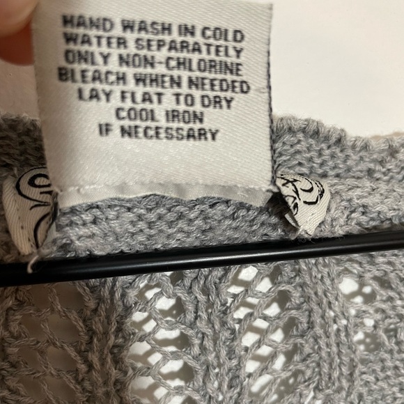 Nouveaux Gray Crochet Cotton Sweater With Bell 3/4 Sleeve Size Small Boho Hippie - Picture 6 of 11